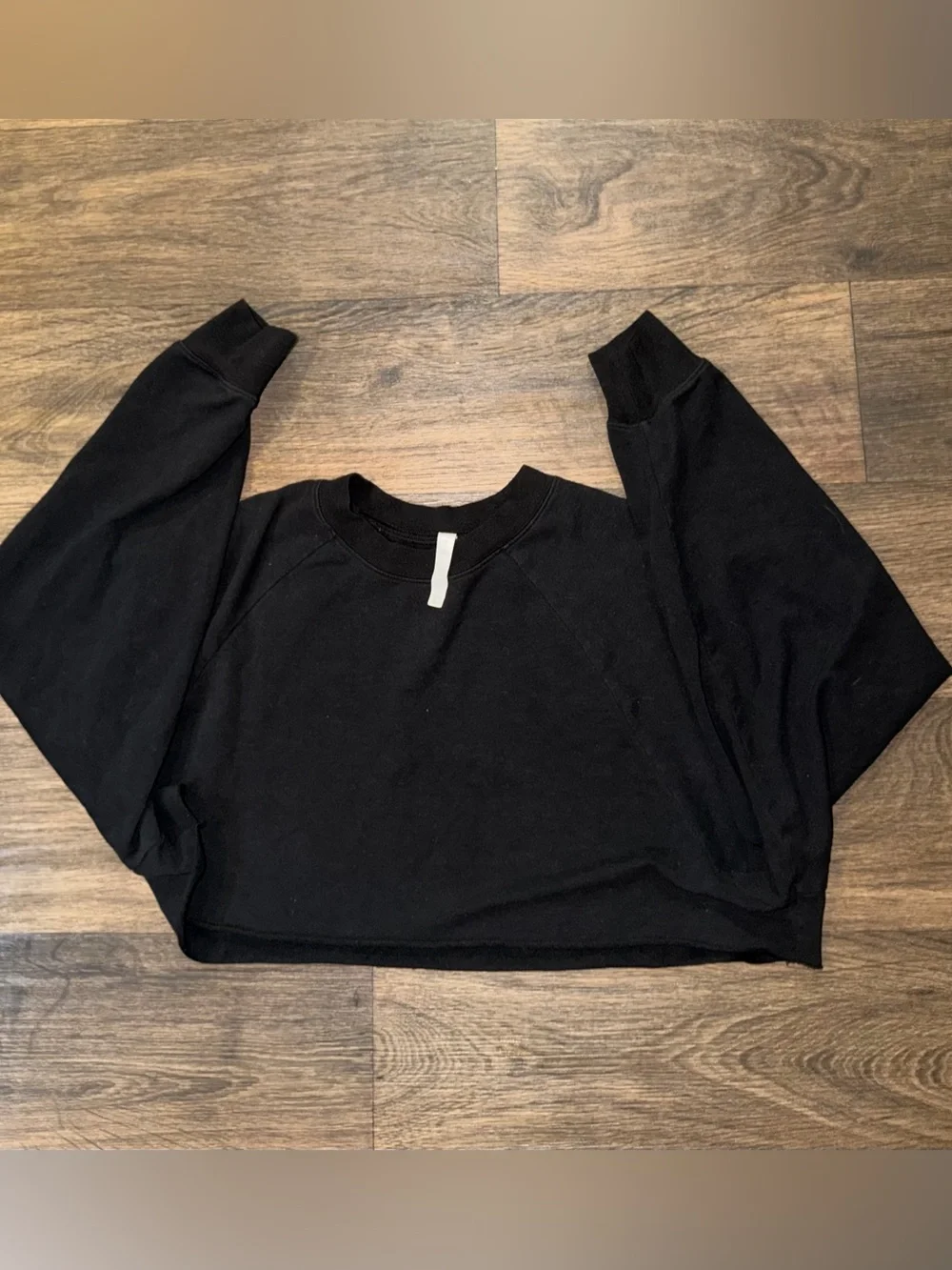 ALO Yoga Black Crop Sway Long Sleeve Pullover & Boot Cut Airbrush Pants Small